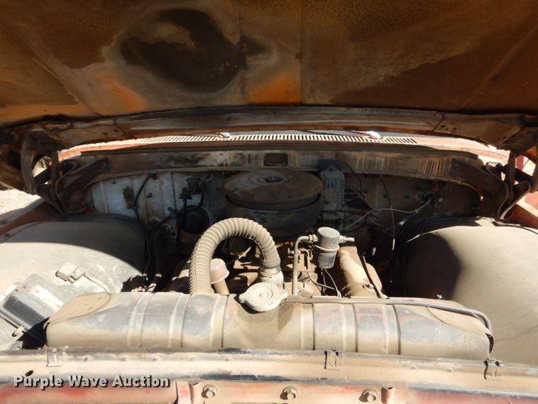 image for item DC8910 1962 Ford F702  fuel truck