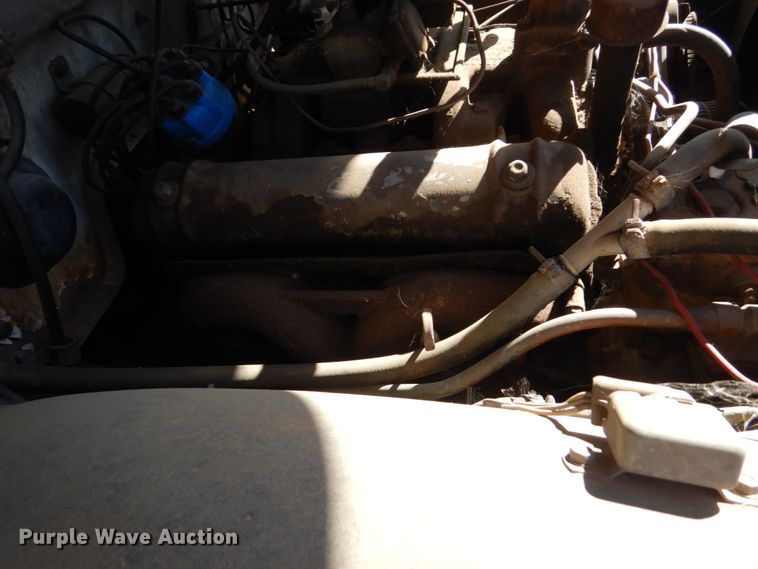 image for item DC8910 1962 Ford F702  fuel truck