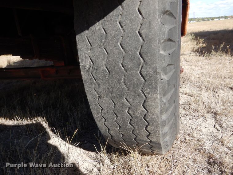 image for item DC8910 1962 Ford F702  fuel truck