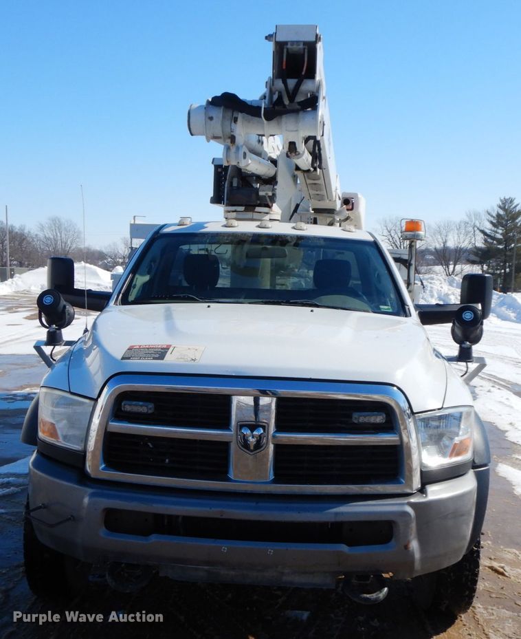 image for item DF6439 2011 Dodge Ram 5500HD  bucket truck