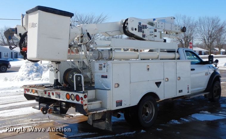 image for item DF6439 2011 Dodge Ram 5500HD  bucket truck