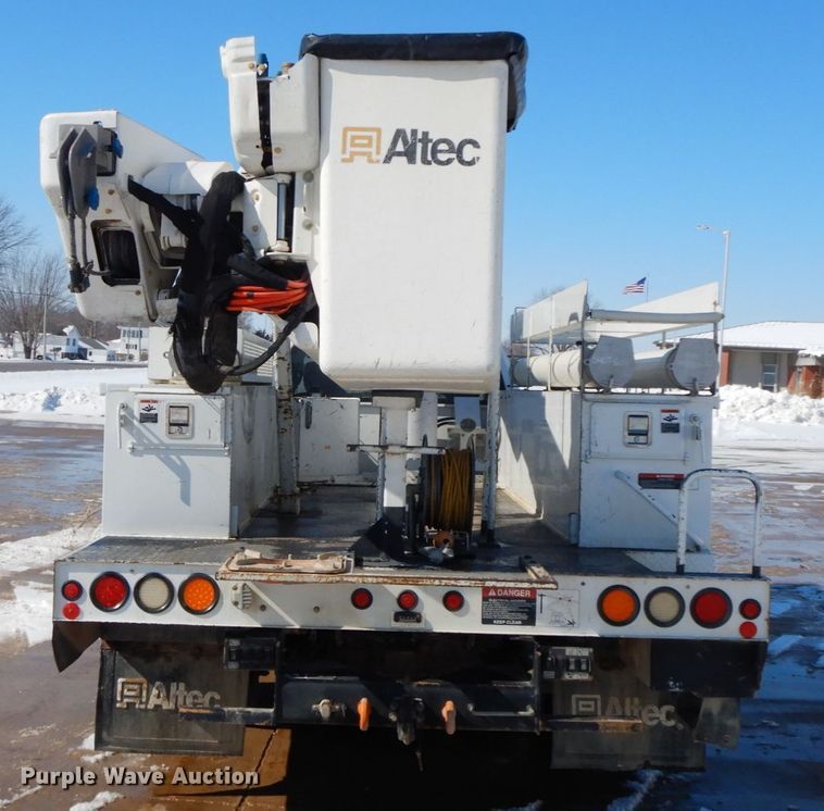 image for item DF6439 2011 Dodge Ram 5500HD  bucket truck