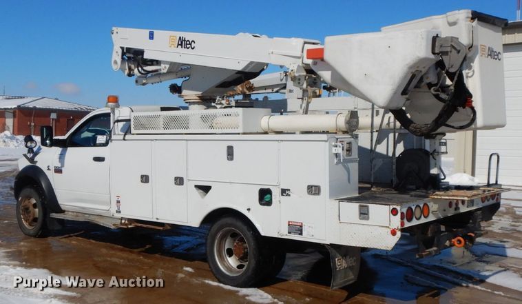 image for item DF6439 2011 Dodge Ram 5500HD  bucket truck