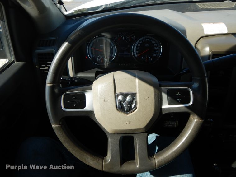 image for item DF6439 2011 Dodge Ram 5500HD  bucket truck