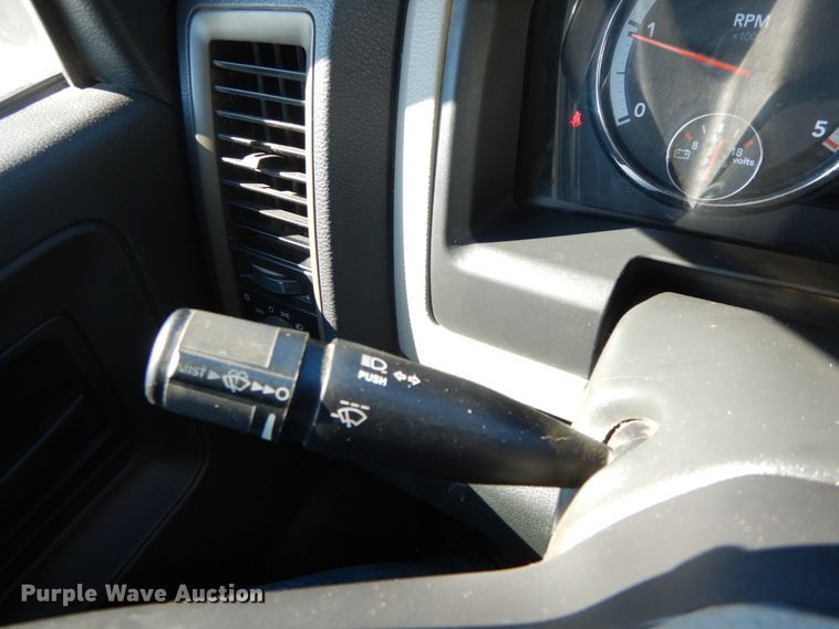 image for item DF6439 2011 Dodge Ram 5500HD  bucket truck