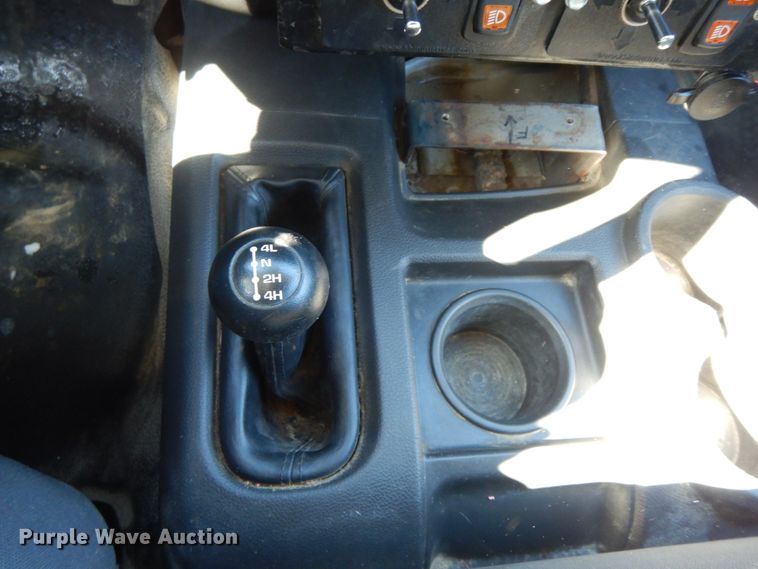 image for item DF6439 2011 Dodge Ram 5500HD  bucket truck