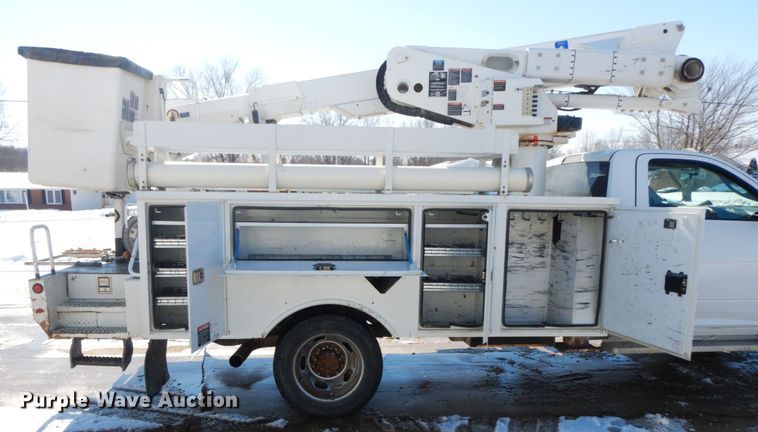 image for item DF6439 2011 Dodge Ram 5500HD  bucket truck