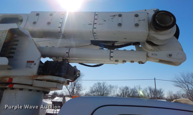 image for item DF6439 2011 Dodge Ram 5500HD  bucket truck