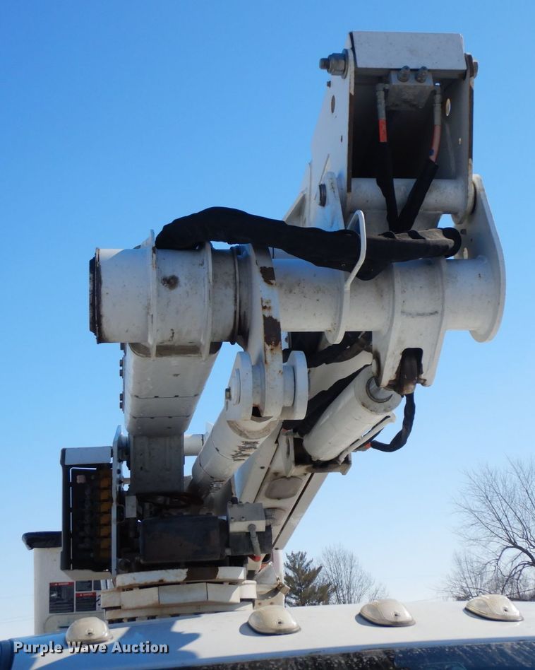 image for item DF6439 2011 Dodge Ram 5500HD  bucket truck