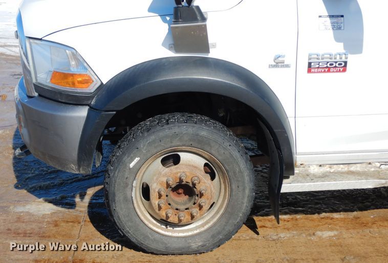 image for item DF6439 2011 Dodge Ram 5500HD  bucket truck