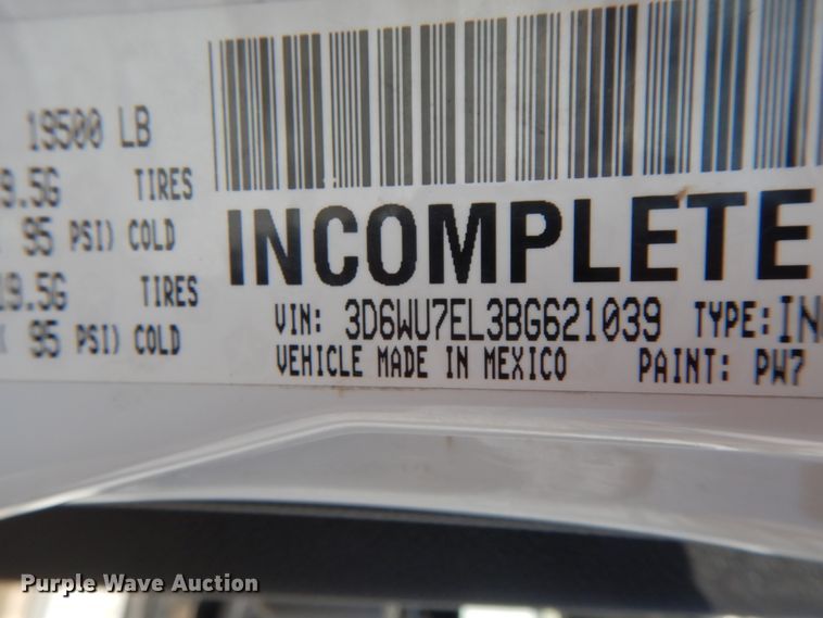 image for item DF6439 2011 Dodge Ram 5500HD  bucket truck