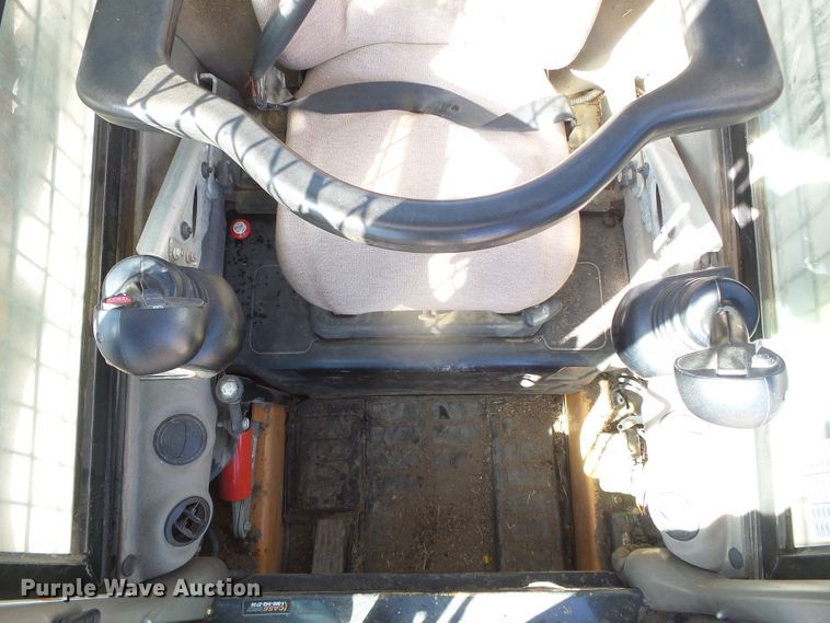 image for item DG8484 2014 Case TR270  tracked skid steer loader