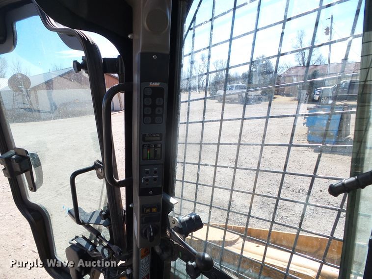 image for item DG8484 2014 Case TR270  tracked skid steer loader