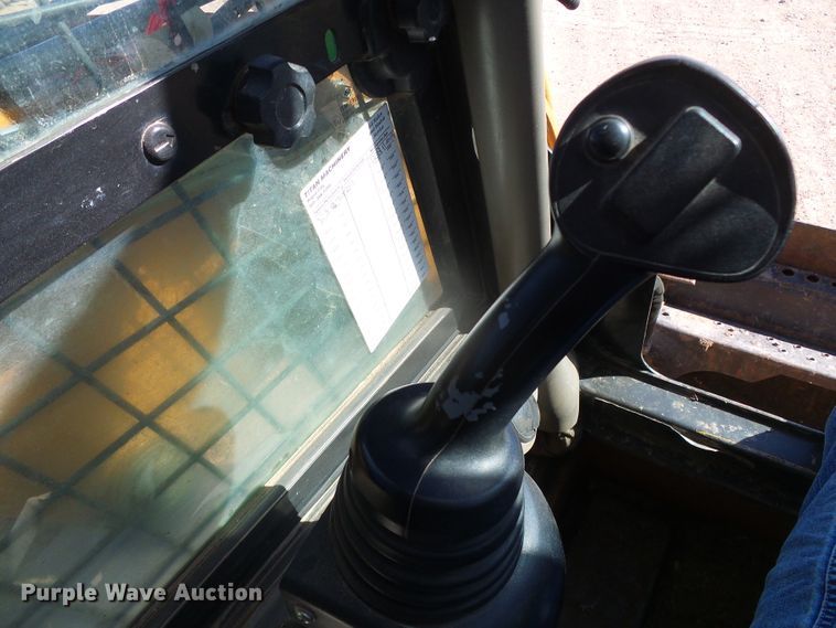 image for item DG8484 2014 Case TR270  tracked skid steer loader