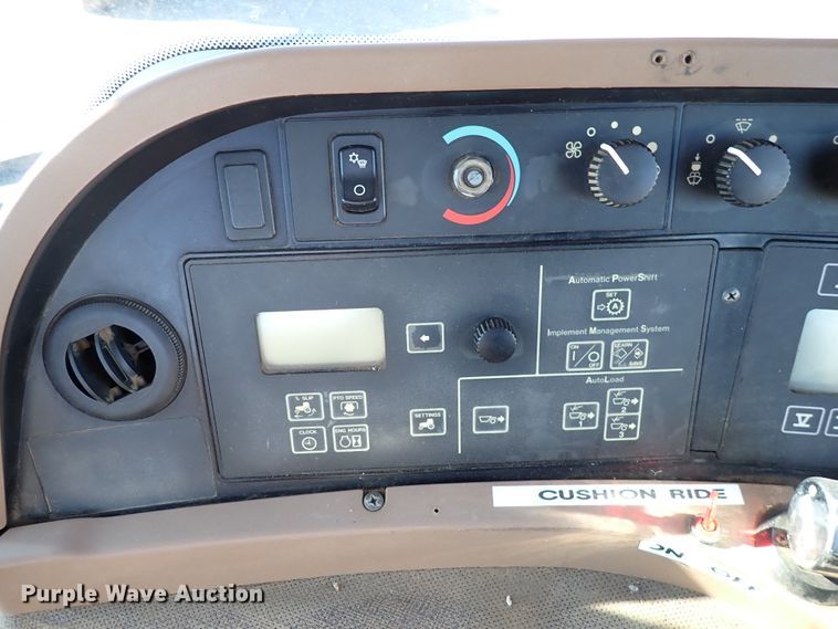 image for item DJ0065 John Deere 9530 Scraper Special  4WD tractor