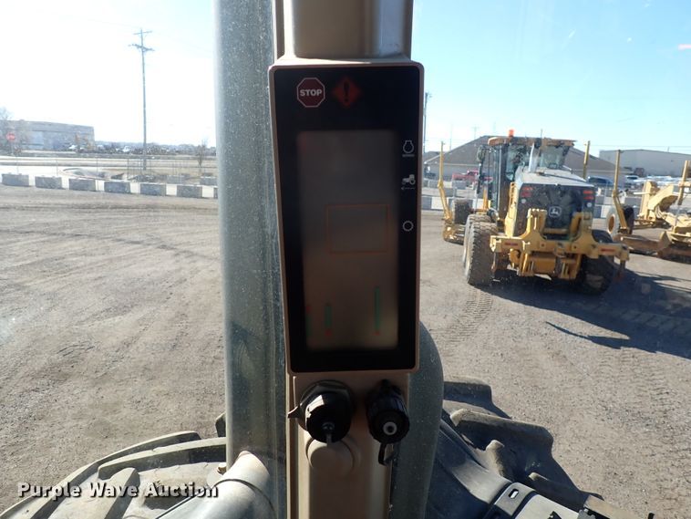 image for item DJ0065 John Deere 9530 Scraper Special  4WD tractor