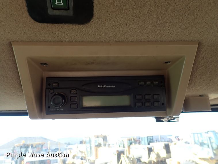 image for item DJ0065 John Deere 9530 Scraper Special  4WD tractor