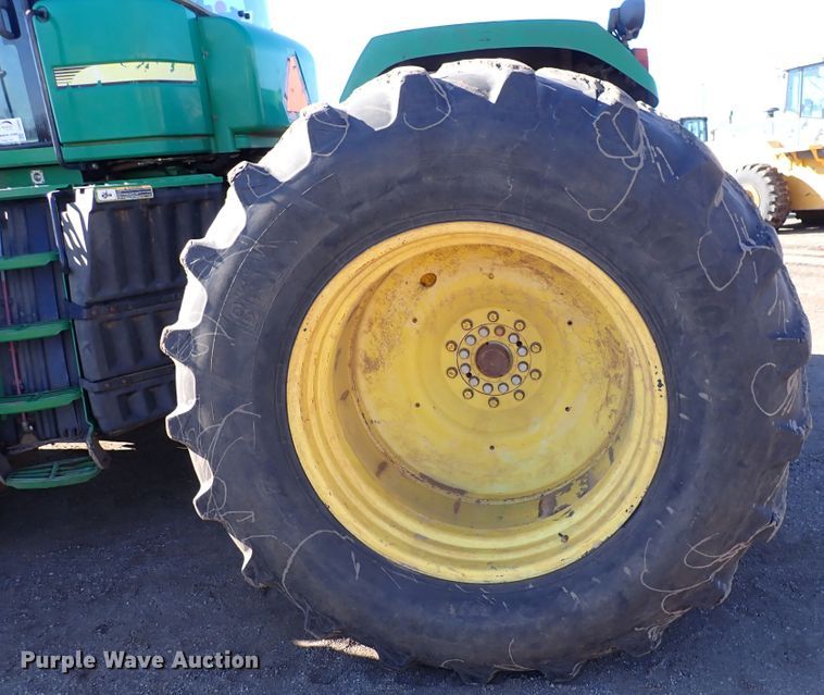 image for item DJ0065 John Deere 9530 Scraper Special  4WD tractor