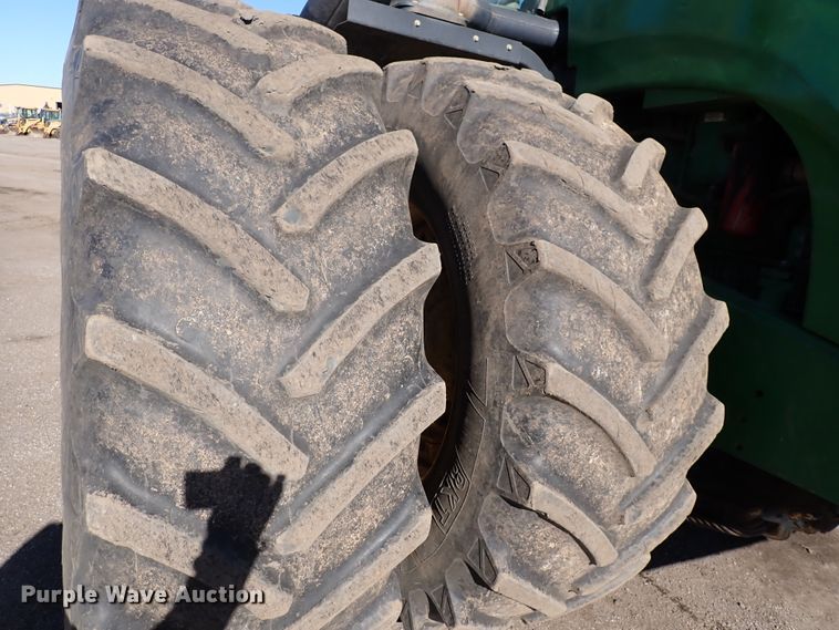 image for item DJ0065 John Deere 9530 Scraper Special  4WD tractor