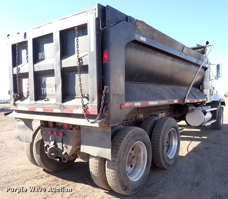 image for item DJ0068 2001 Mack E7-427 dump truck