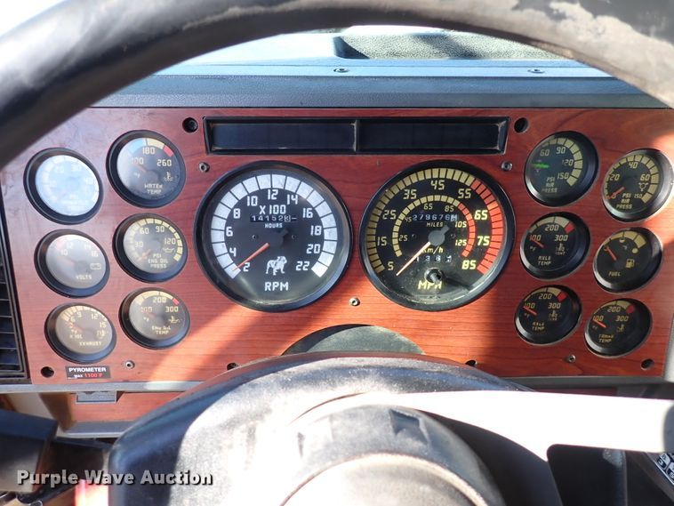 image for item DJ0068 2001 Mack E7-427 dump truck