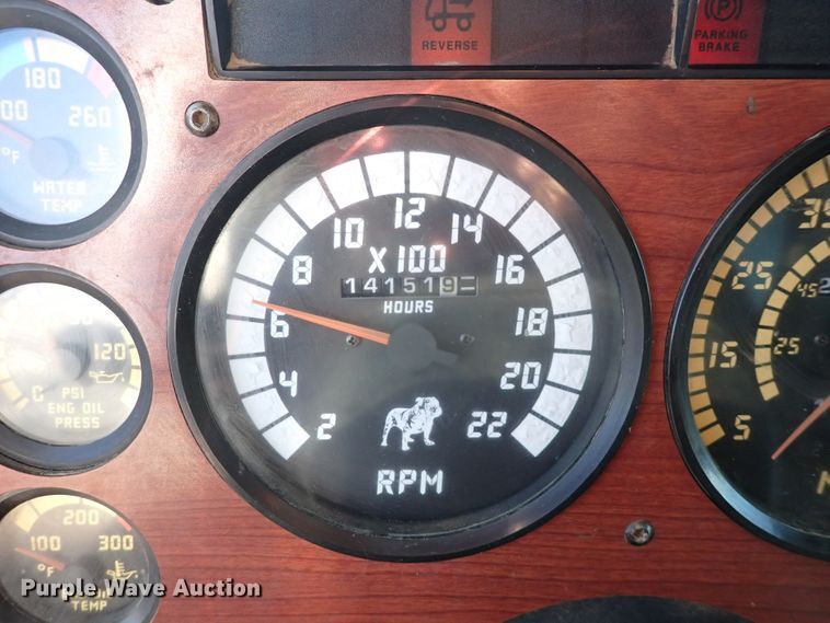 image for item DJ0068 2001 Mack E7-427 dump truck