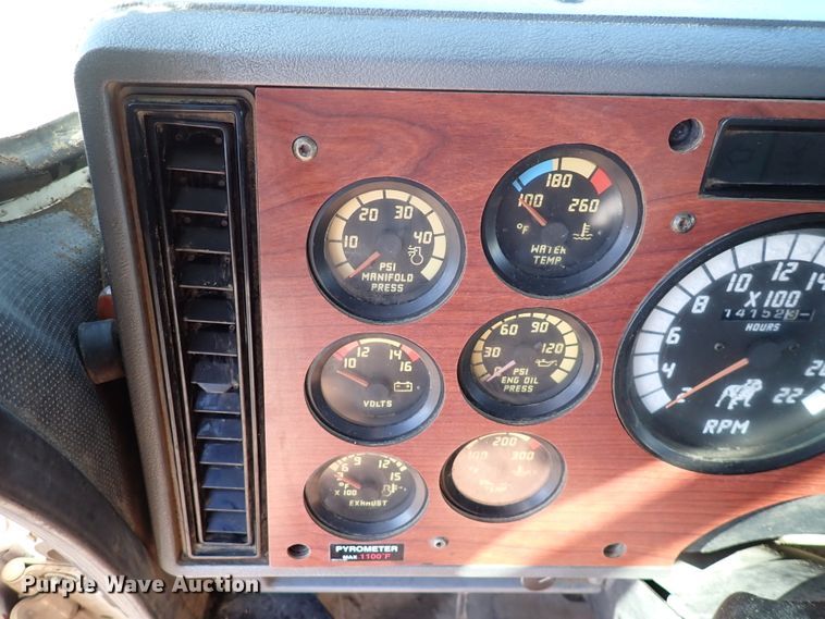 image for item DJ0068 2001 Mack E7-427 dump truck