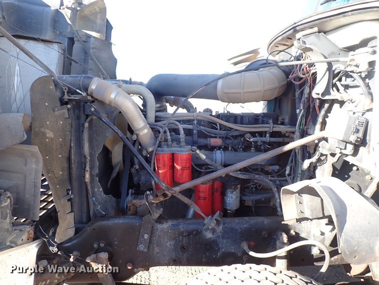 image for item DJ0068 2001 Mack E7-427 dump truck