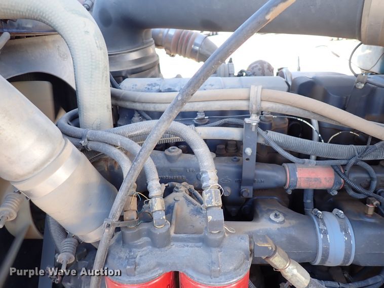 image for item DJ0068 2001 Mack E7-427 dump truck