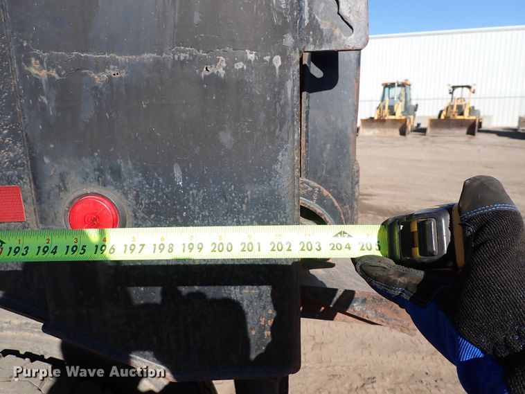 image for item DJ0068 2001 Mack E7-427 dump truck