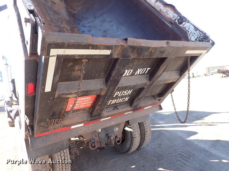 image for item DJ0068 2001 Mack E7-427 dump truck