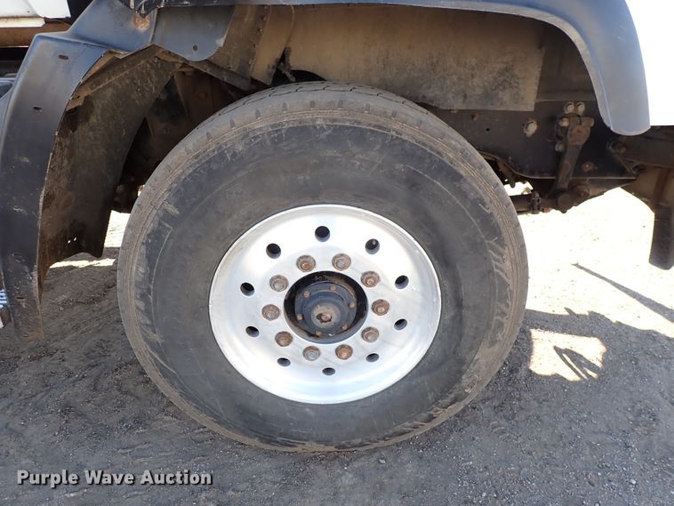 image for item DJ0068 2001 Mack E7-427 dump truck