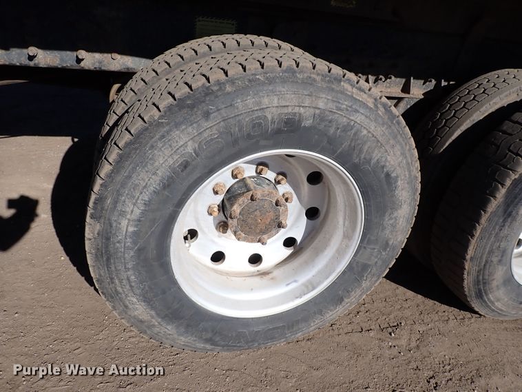 image for item DJ0068 2001 Mack E7-427 dump truck