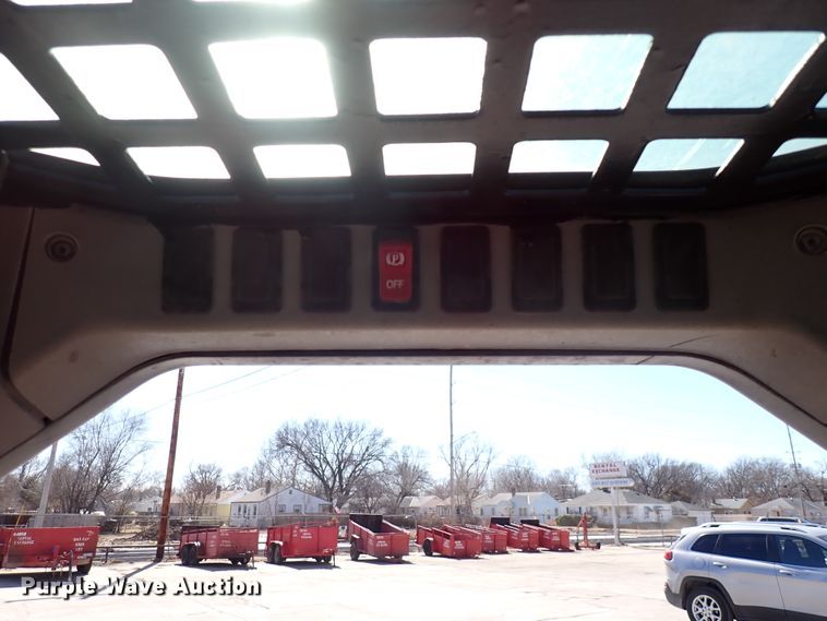 image for item DJ0087 2008 Bobcat S150  skid steer loader