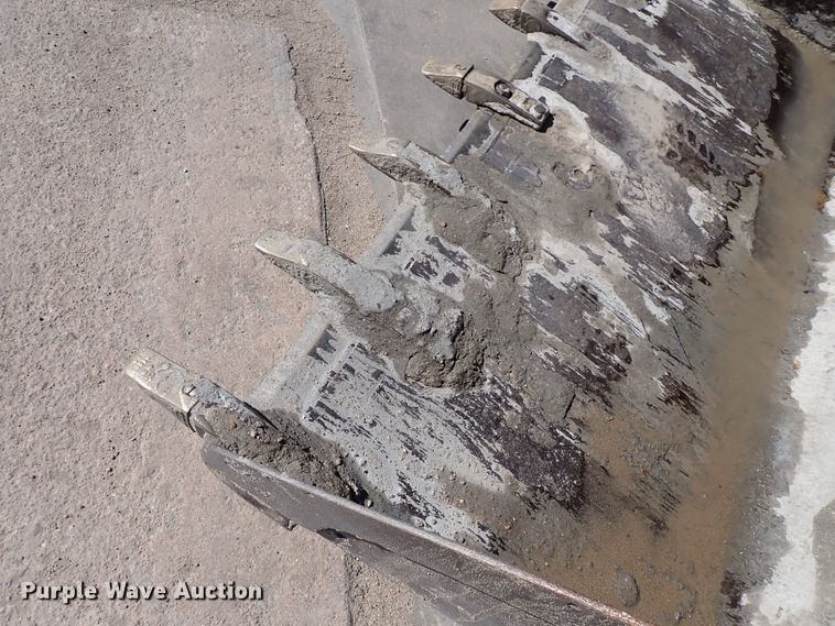 image for item DJ0087 2008 Bobcat S150  skid steer loader