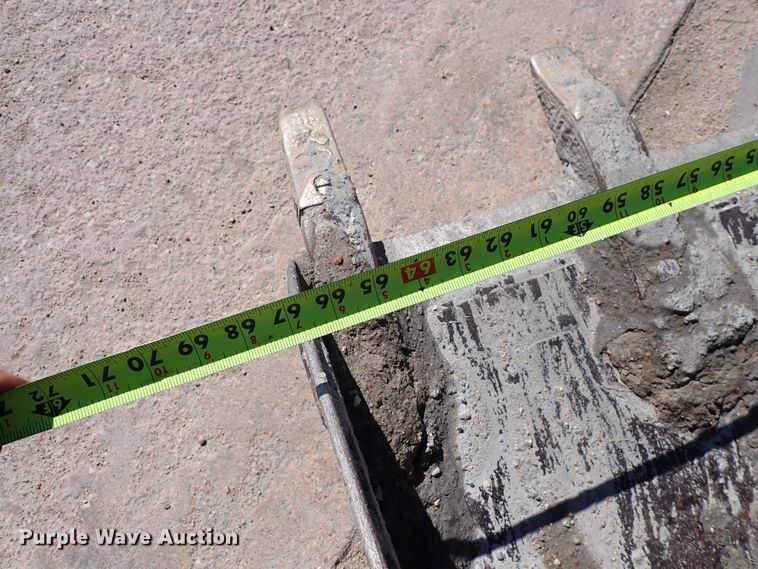 image for item DJ0087 2008 Bobcat S150  skid steer loader