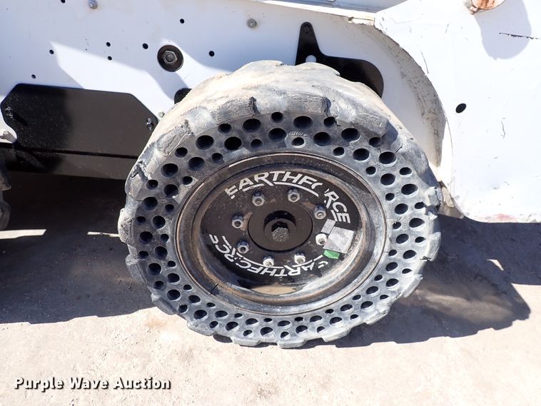 image for item DJ0087 2008 Bobcat S150  skid steer loader