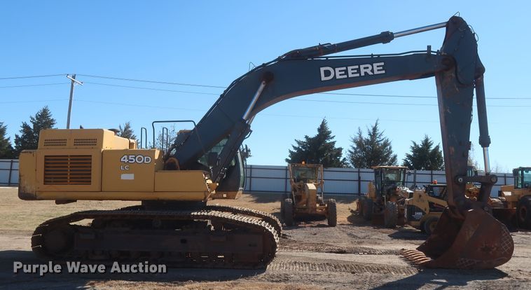 image for item DJ1825 2007 John Deere 450D LC  excavator