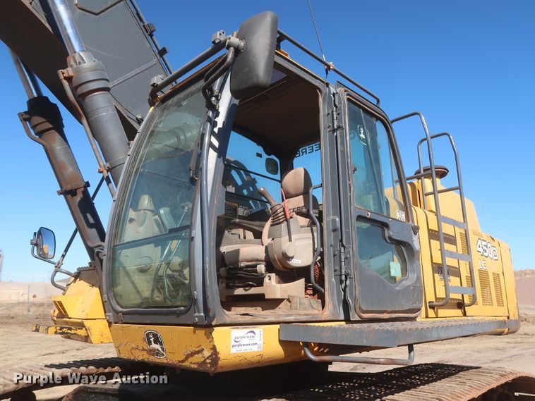 image for item DJ1825 2007 John Deere 450D LC  excavator