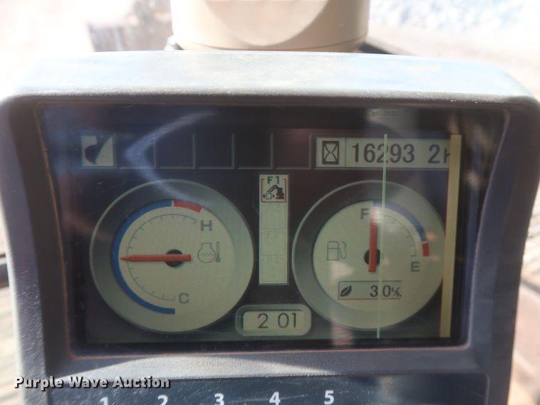 image for item DJ1825 2007 John Deere 450D LC  excavator