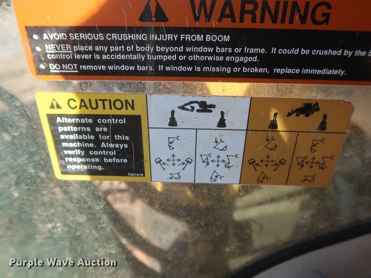 image for item DJ1825 2007 John Deere 450D LC  excavator