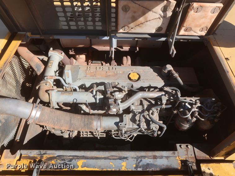 image for item DJ1825 2007 John Deere 450D LC  excavator