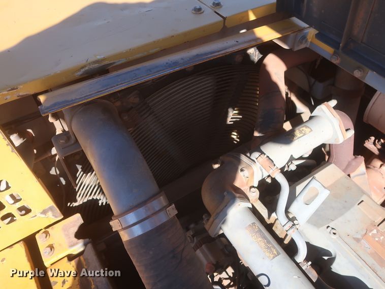 image for item DJ1825 2007 John Deere 450D LC  excavator