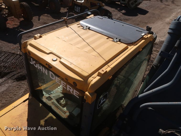 image for item DJ1825 2007 John Deere 450D LC  excavator