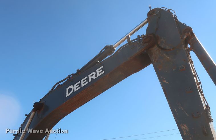 image for item DJ1825 2007 John Deere 450D LC  excavator