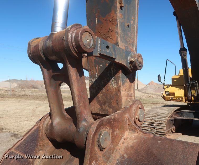 image for item DJ1825 2007 John Deere 450D LC  excavator