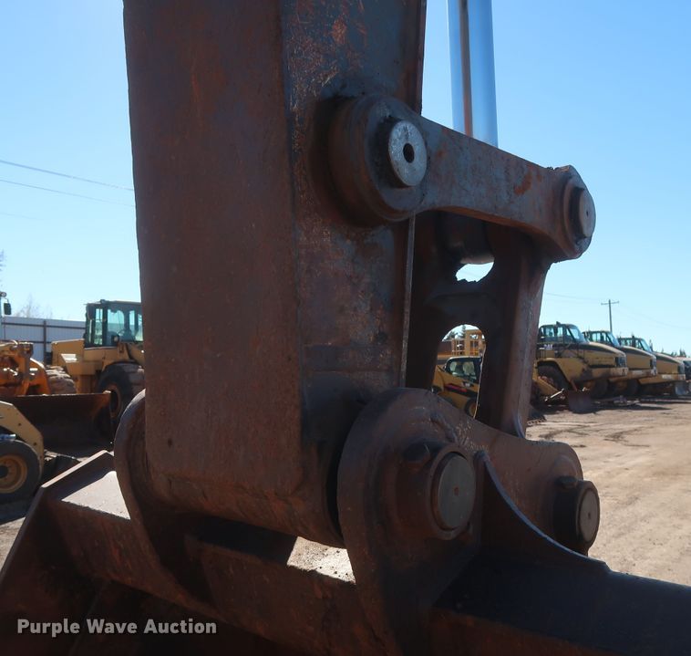 image for item DJ1825 2007 John Deere 450D LC  excavator