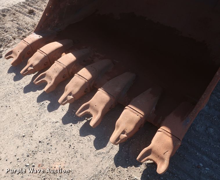 image for item DJ1825 2007 John Deere 450D LC  excavator