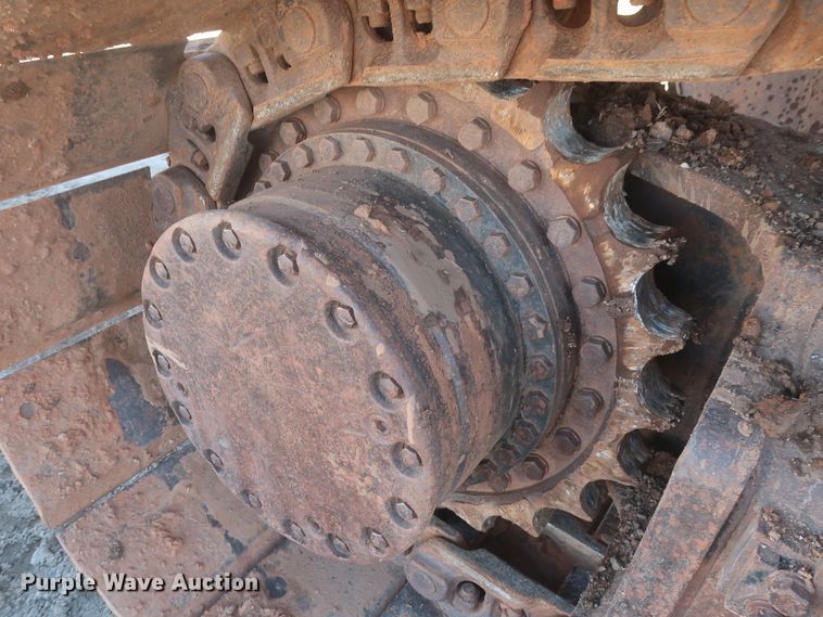 image for item DJ1825 2007 John Deere 450D LC  excavator