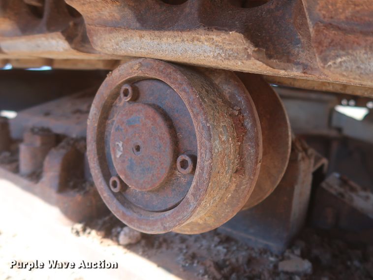 image for item DJ1825 2007 John Deere 450D LC  excavator